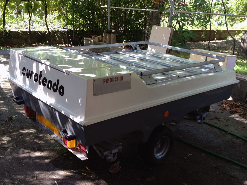 Eurotenda OYS400 carrello chiuso vista laterale destra